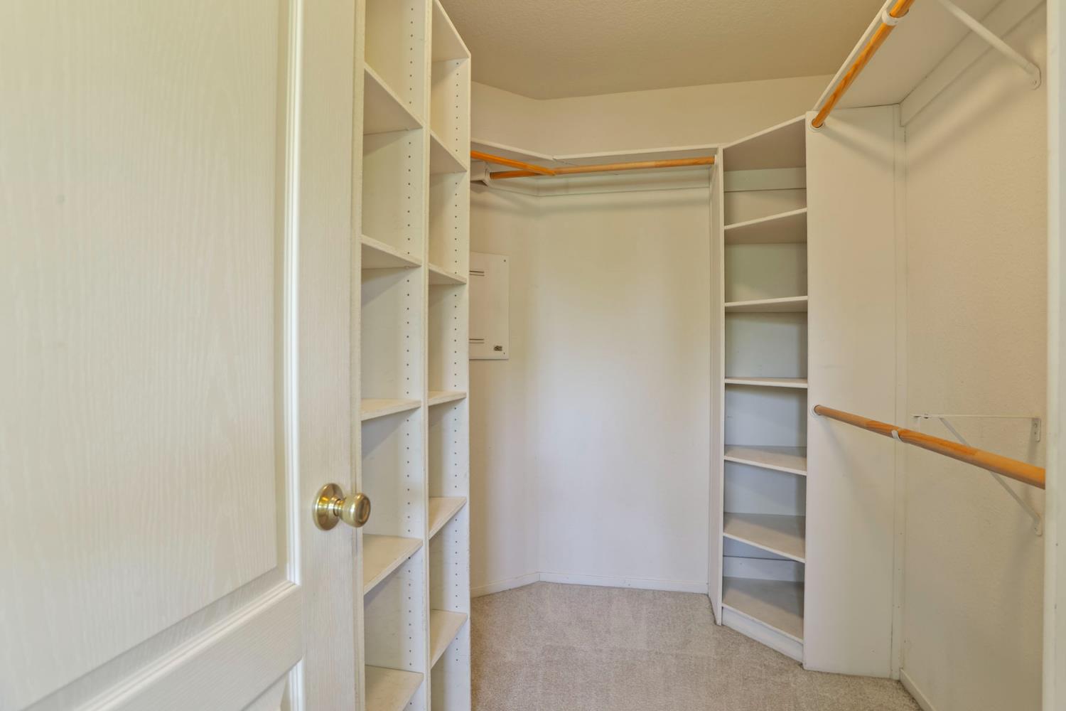 1922 Northgate Dr, Manteca, CA 95336