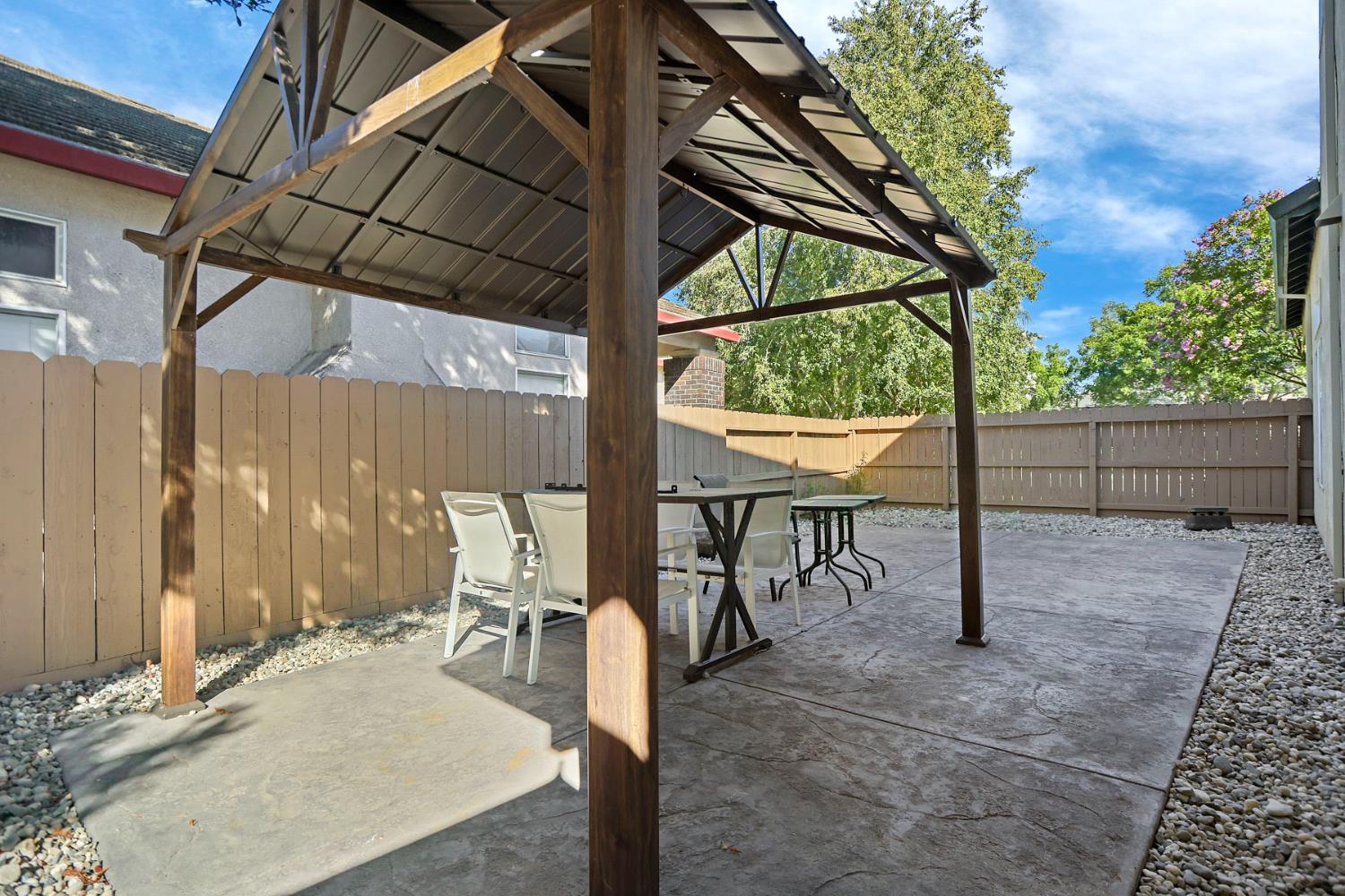 1922 Northgate Dr, Manteca, CA 95336