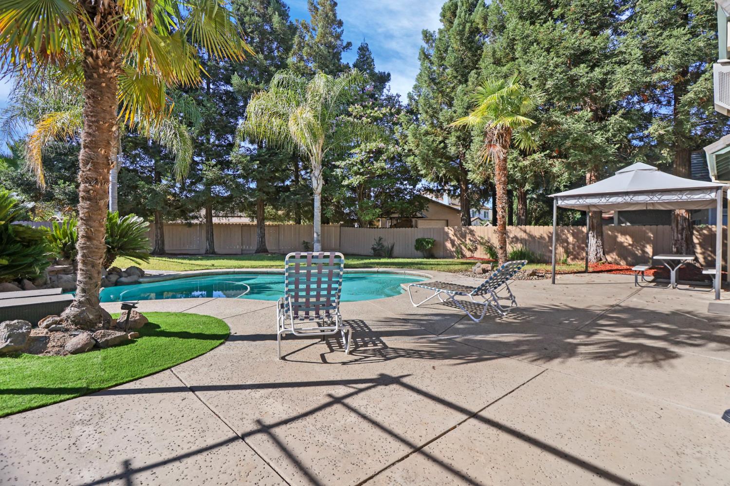 1922 Northgate Dr, Manteca, CA 95336