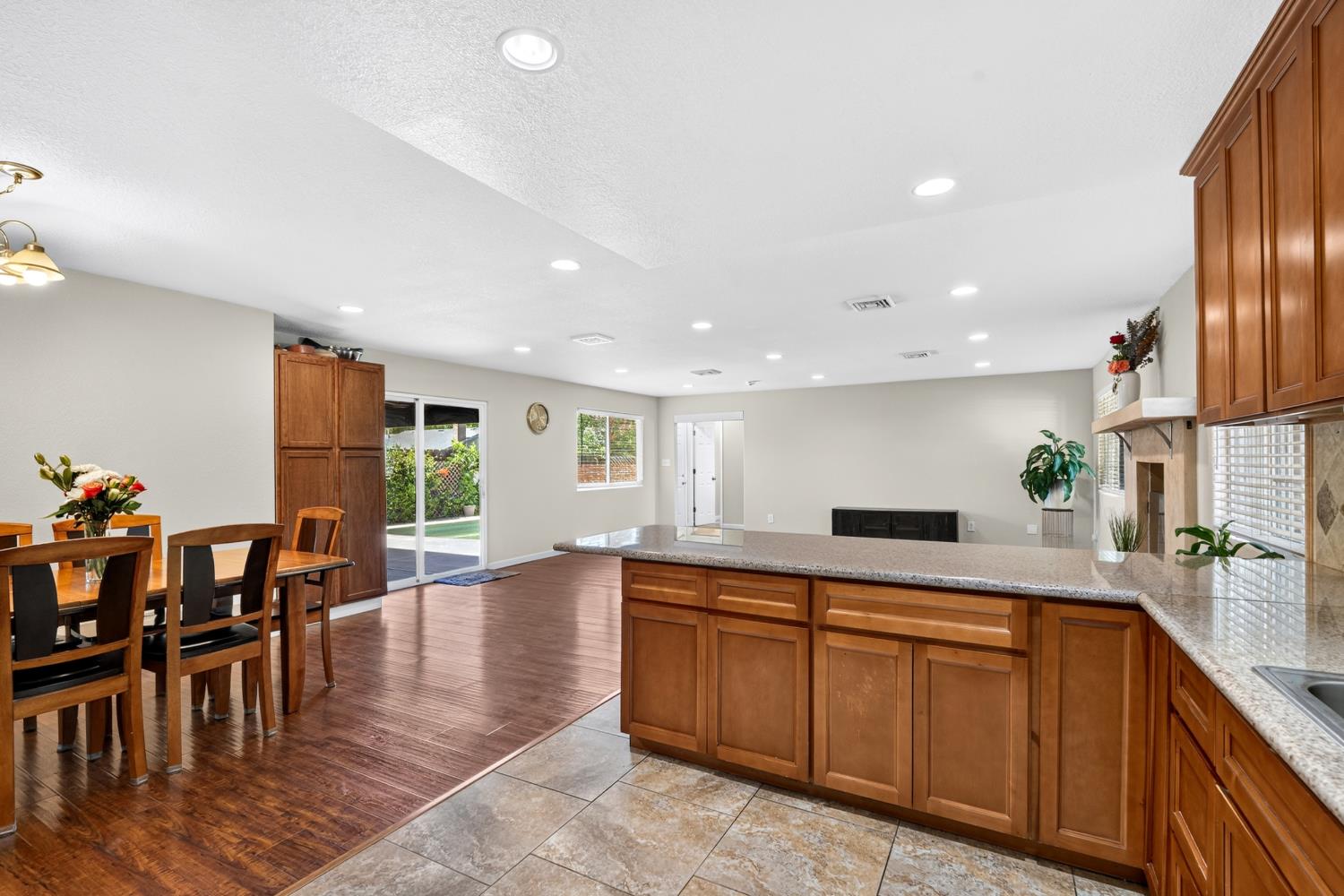 3228 Kathy Ave, Modesto, CA 95355