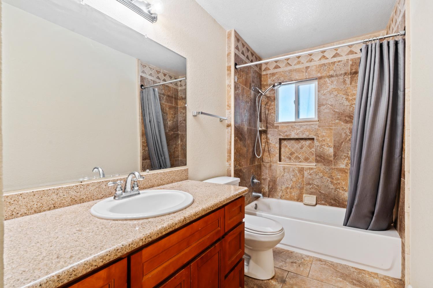 3228 Kathy Ave, Modesto, CA 95355
