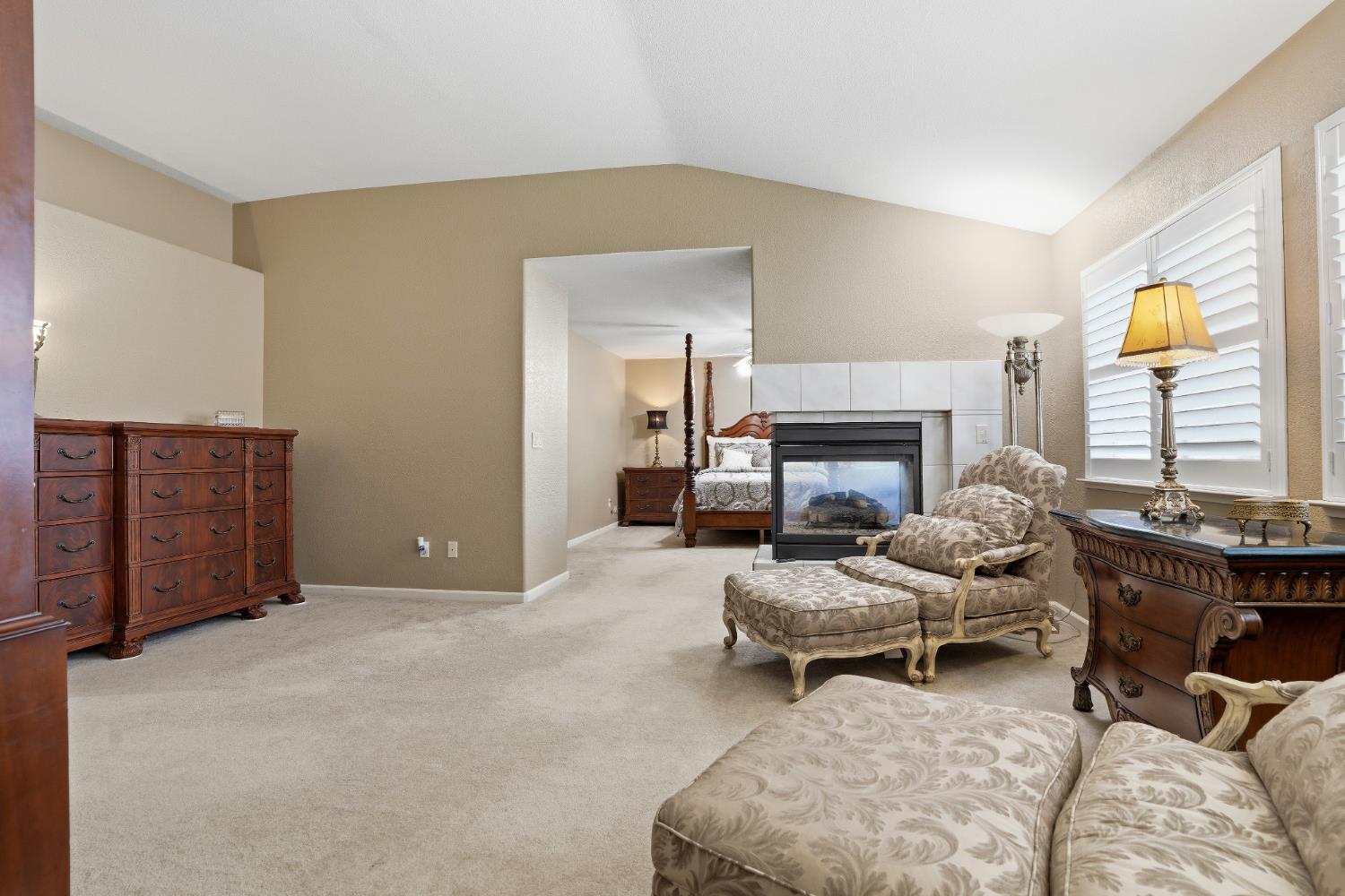935 Shortland Cir, Manteca, CA 95337