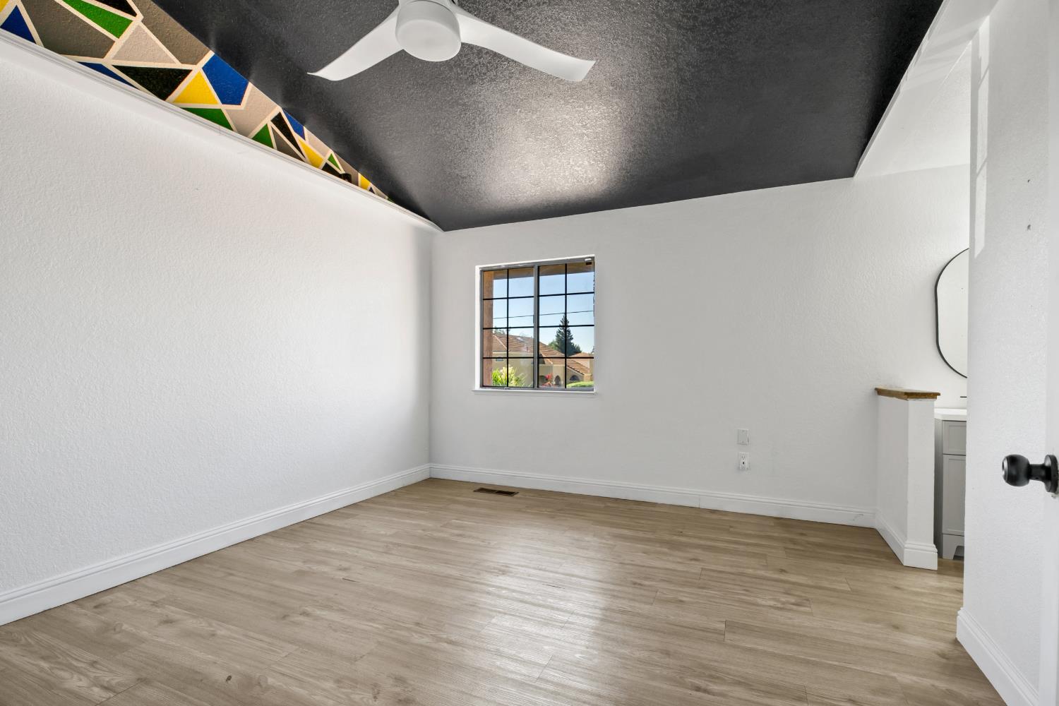 2501 Merle Ave, Modesto, CA 95355