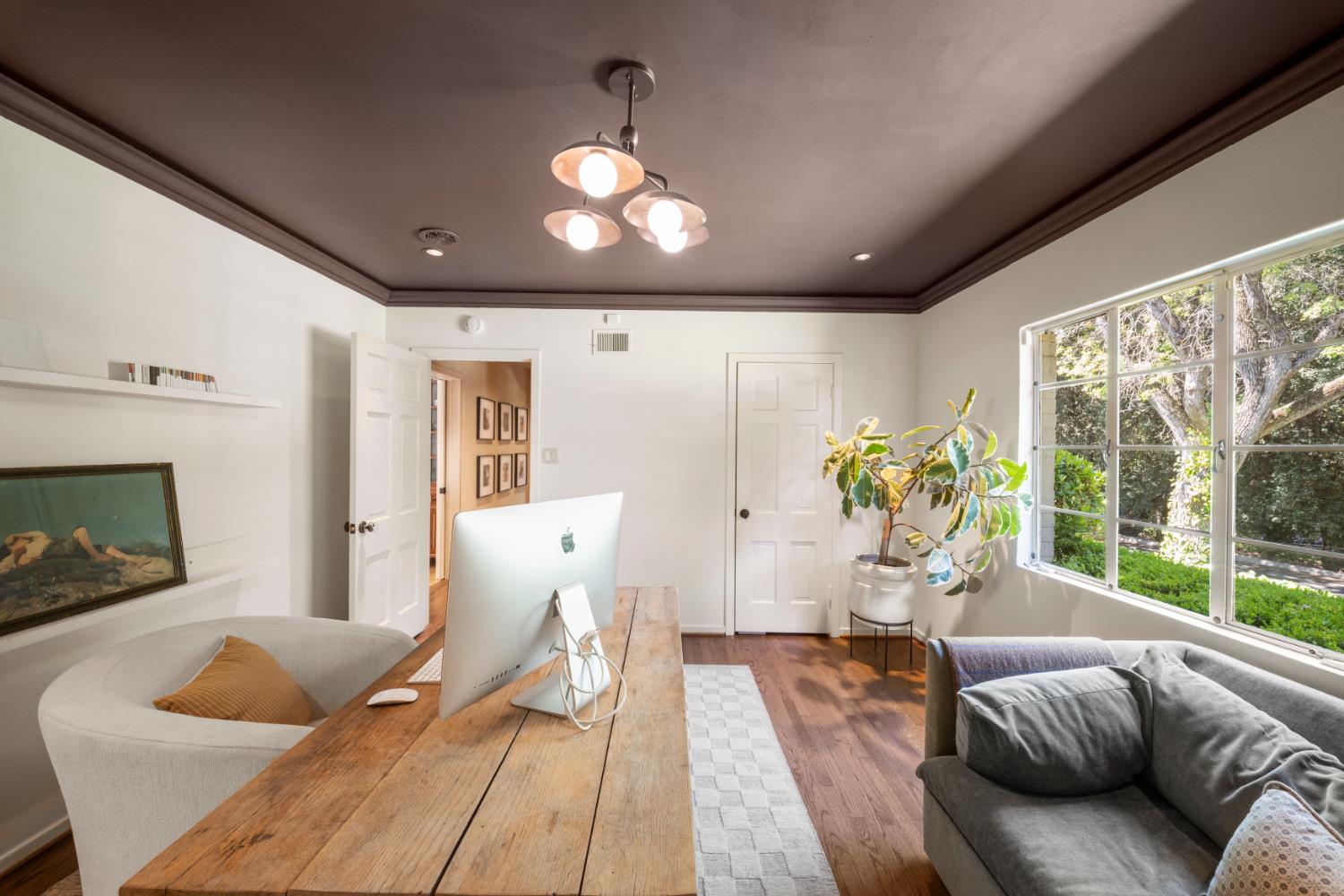 300 El Rio Ave, Modesto, CA 95354