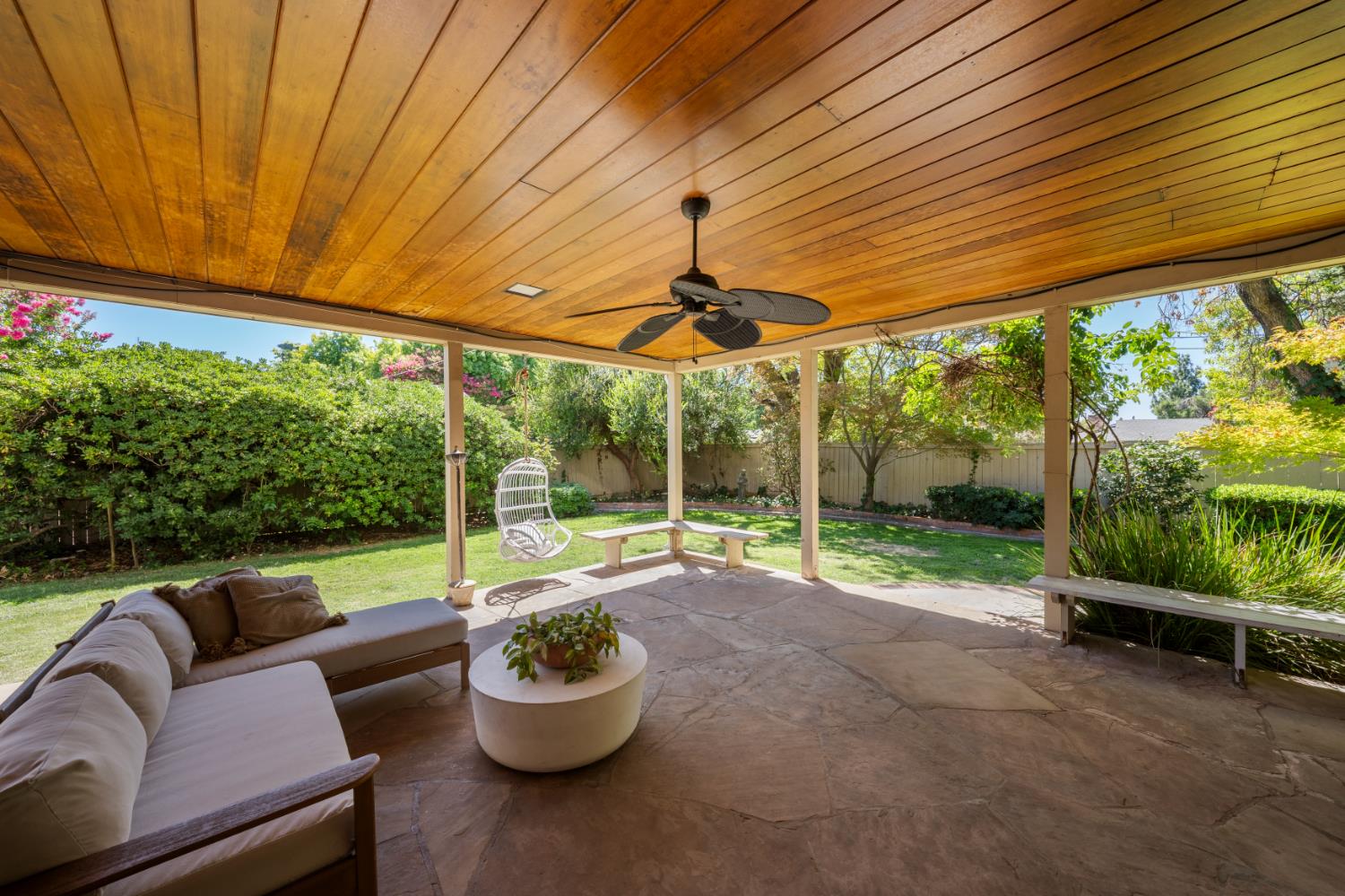 300 El Rio Ave, Modesto, CA 95354