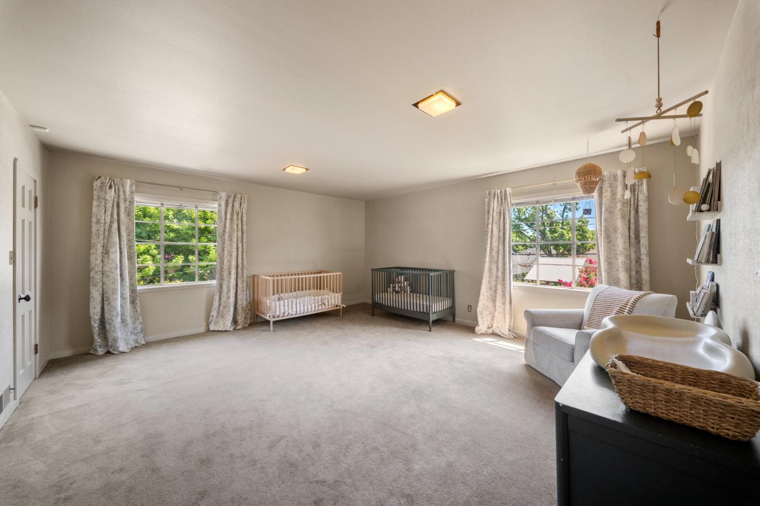 300 El Rio Ave, Modesto, CA 95354