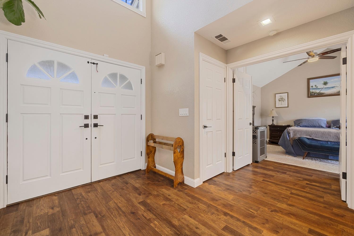 1900 Lakeshore Dr, Modesto, CA 95355