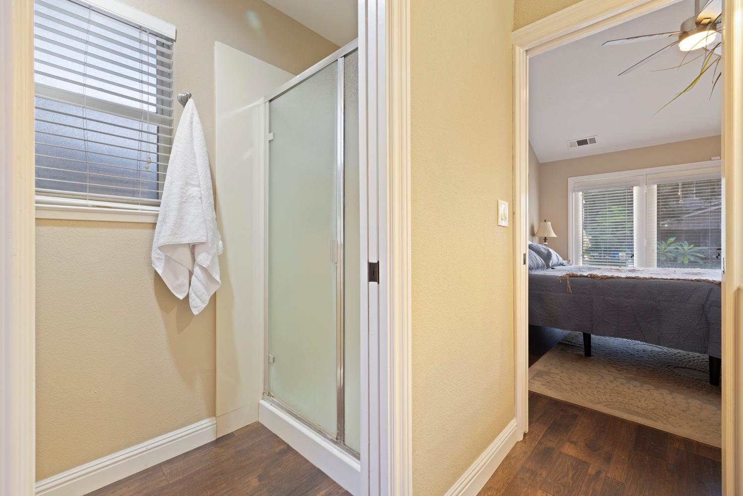 1900 Lakeshore Dr, Modesto, CA 95355
