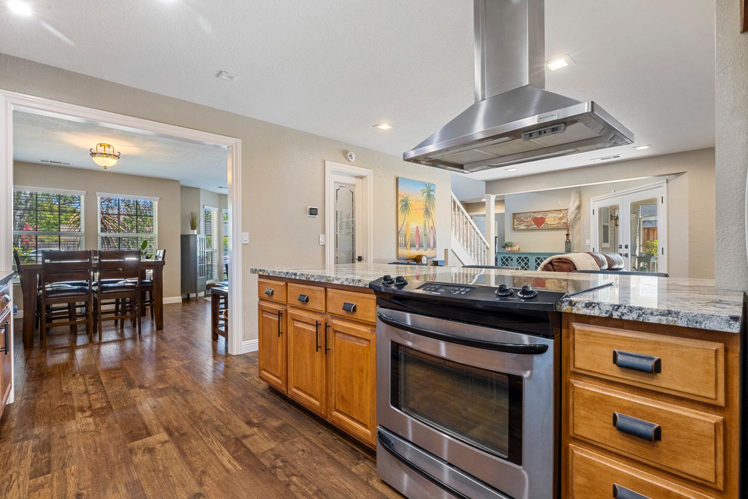 1900 Lakeshore Dr, Modesto, CA 95355