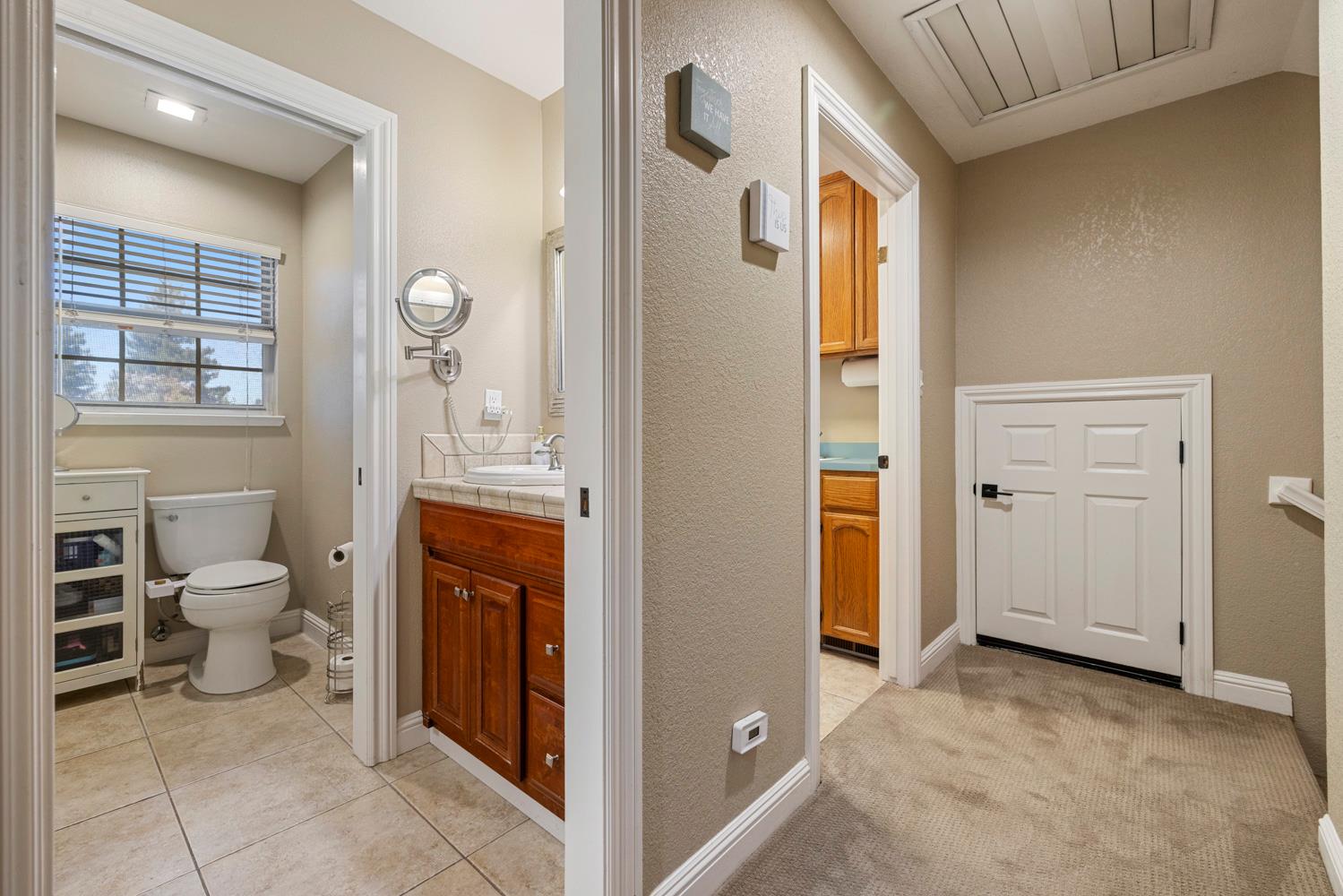 1900 Lakeshore Dr, Modesto, CA 95355