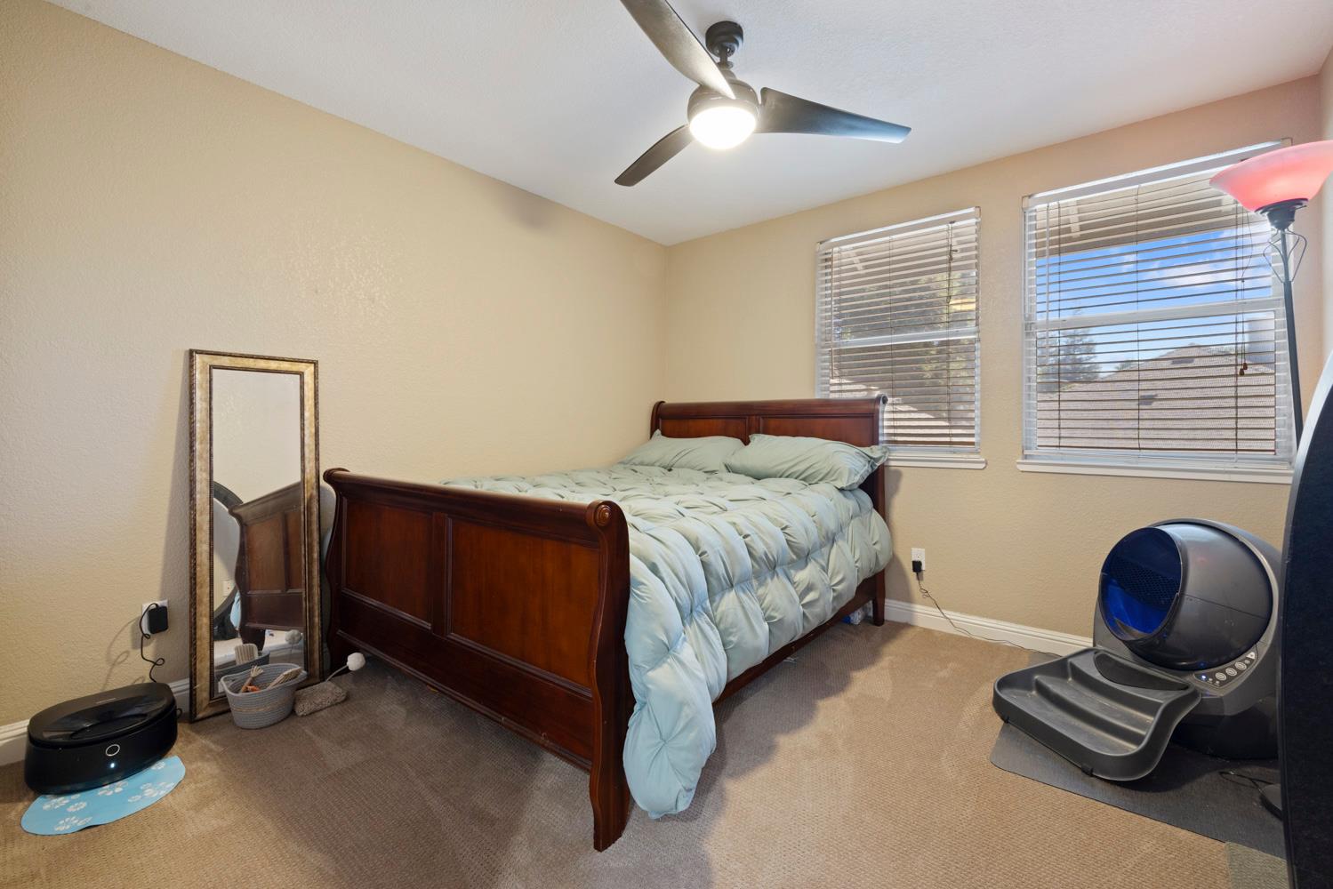 1900 Lakeshore Dr, Modesto, CA 95355