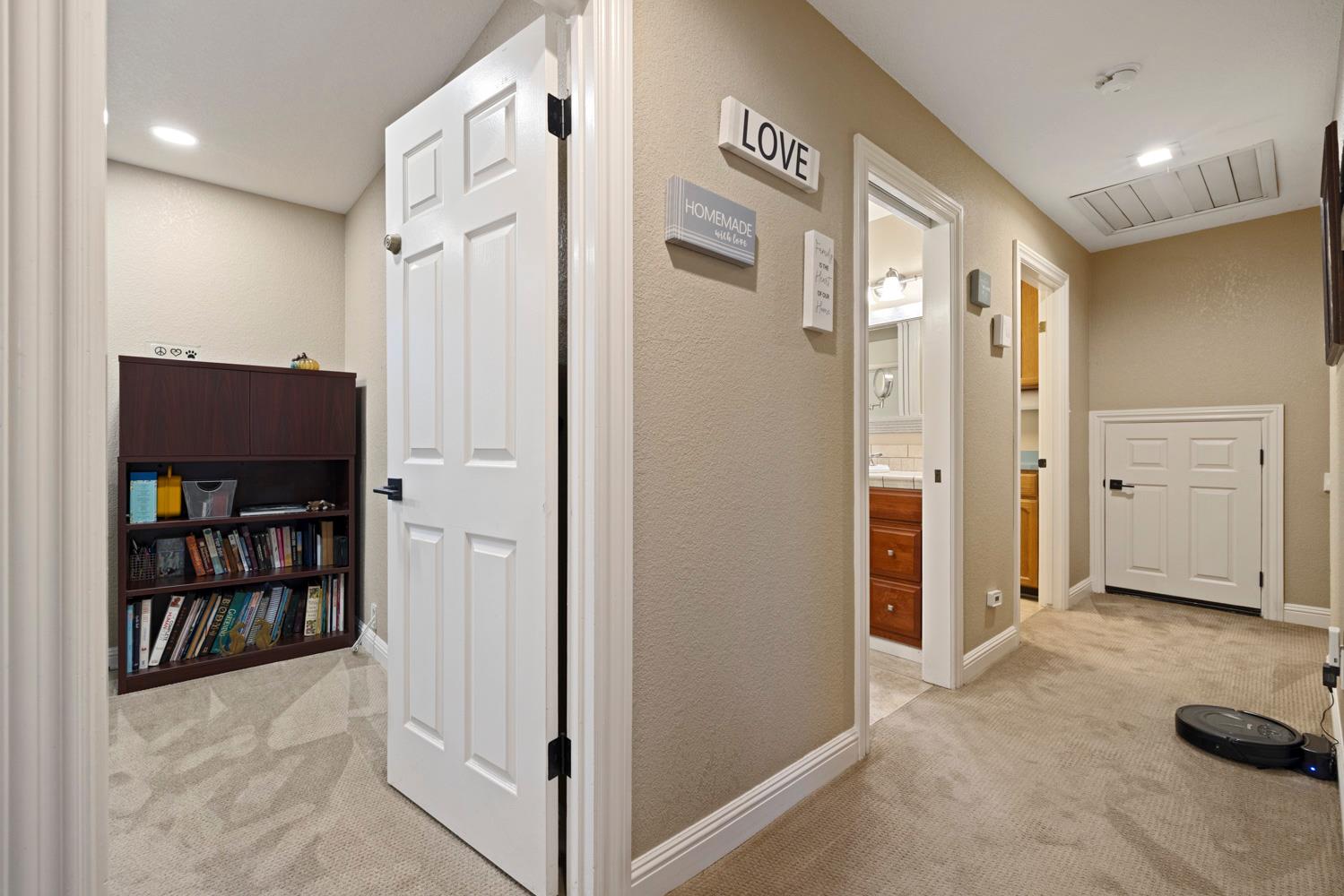 1900 Lakeshore Dr, Modesto, CA 95355