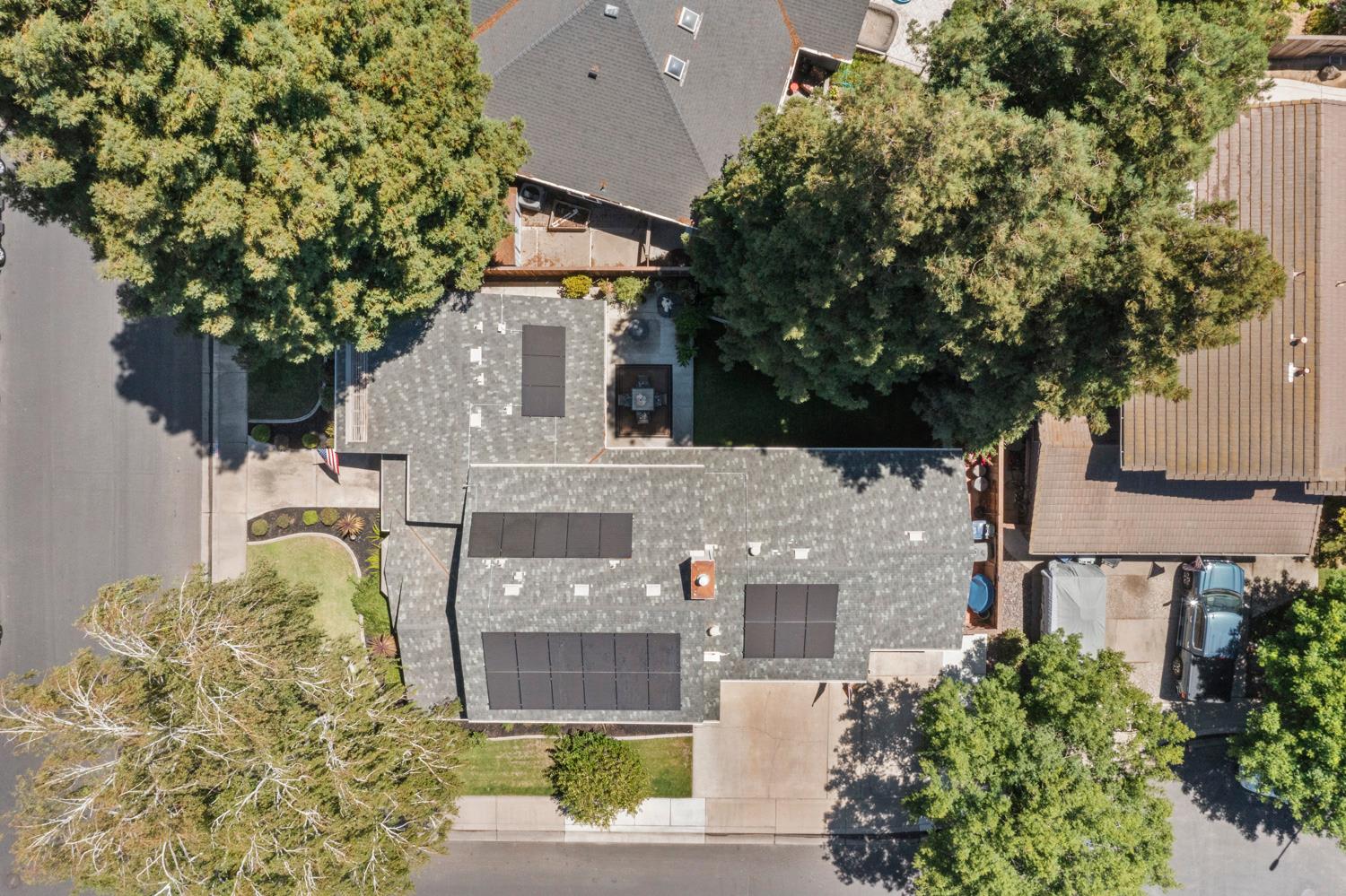 1900 Lakeshore Dr, Modesto, CA 95355