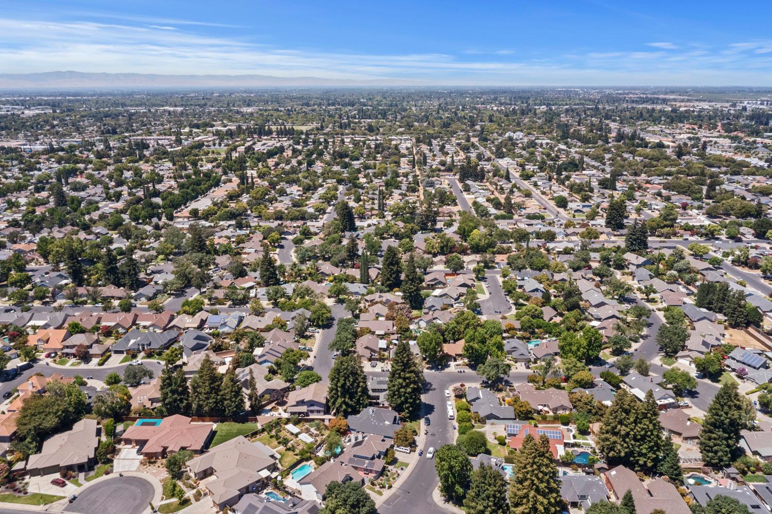 1900 Lakeshore Dr, Modesto, CA 95355