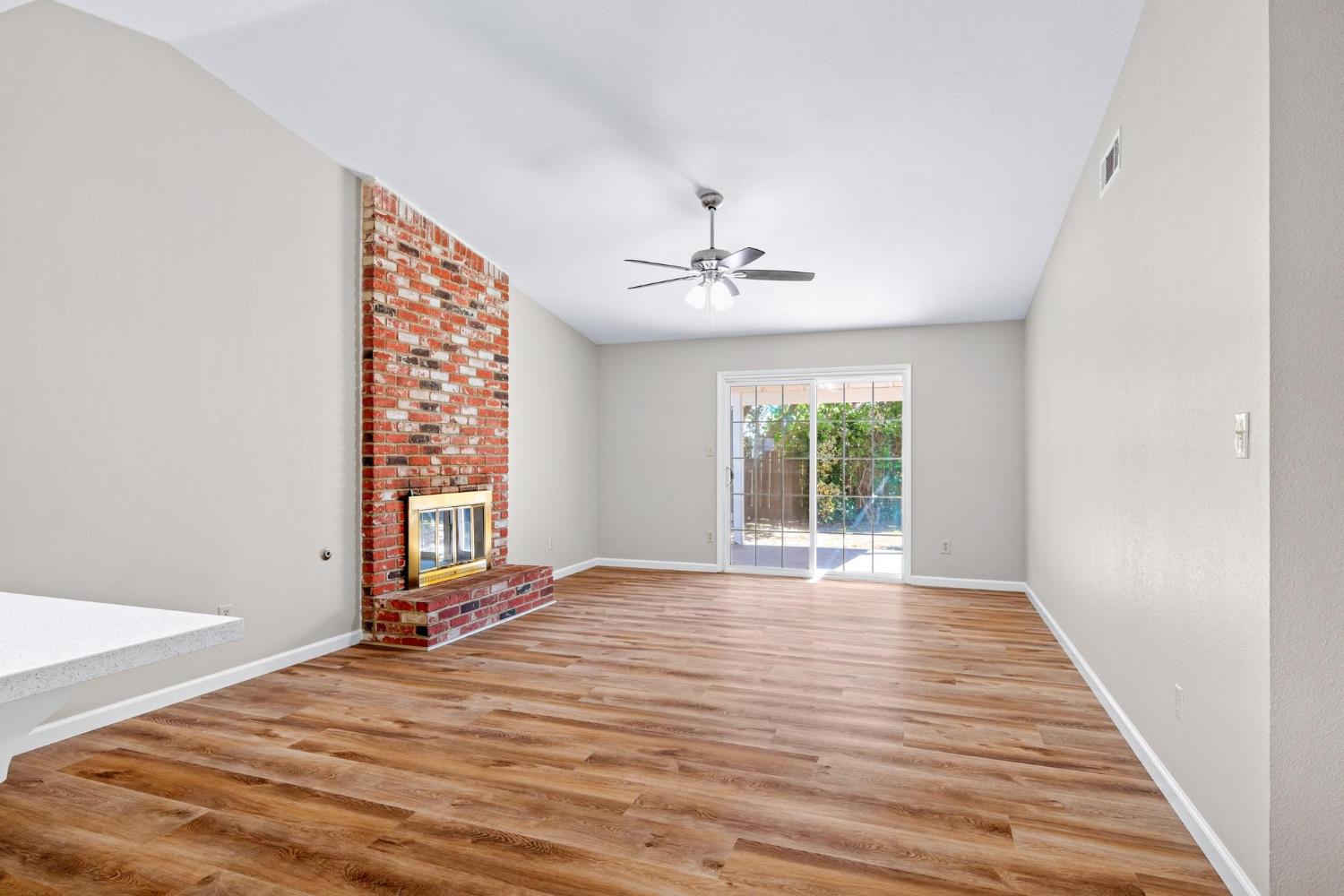 2104 Mable Ave, Modesto, CA 95355