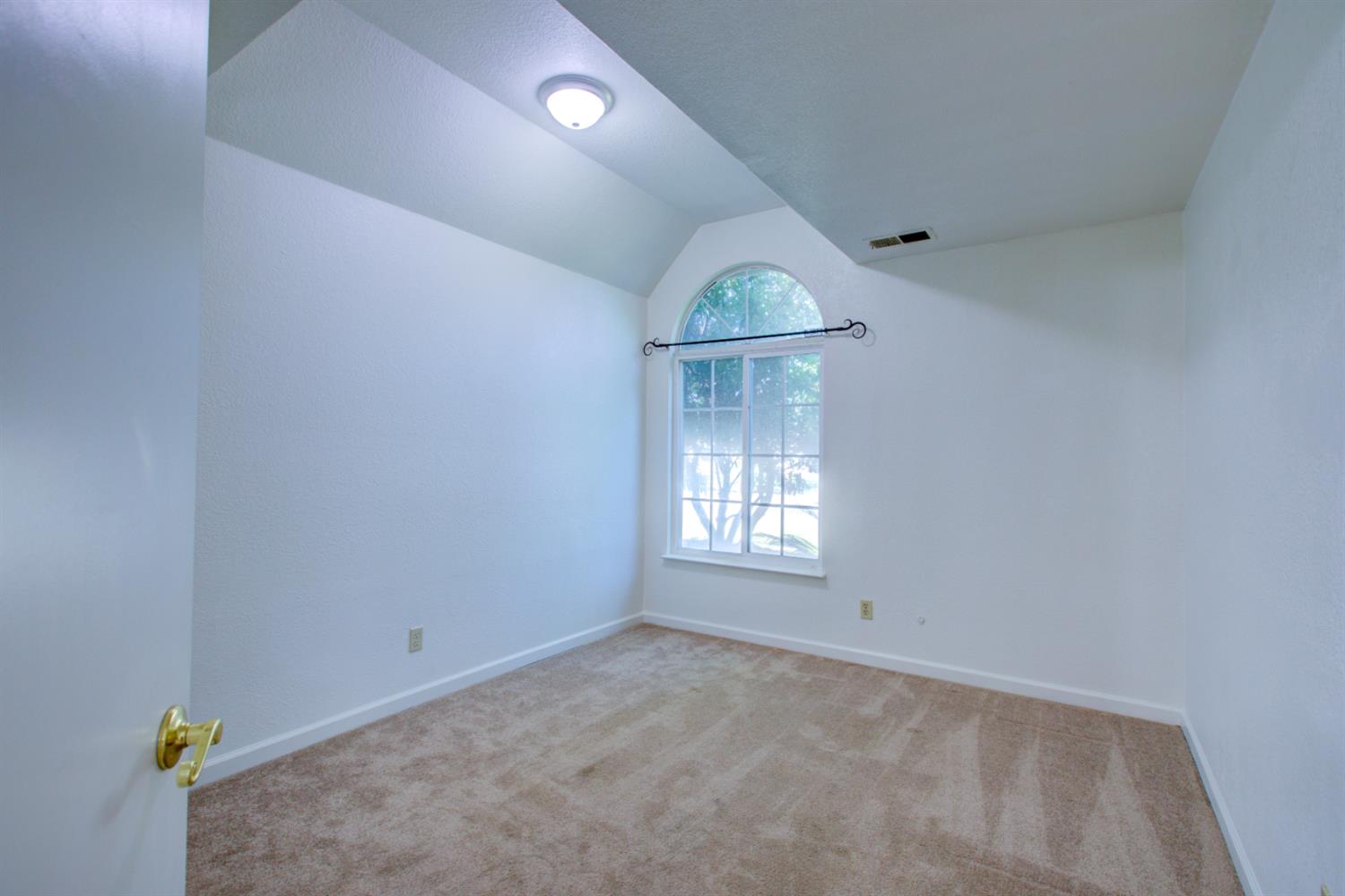 1247 Aspen St, Merced, CA 95340