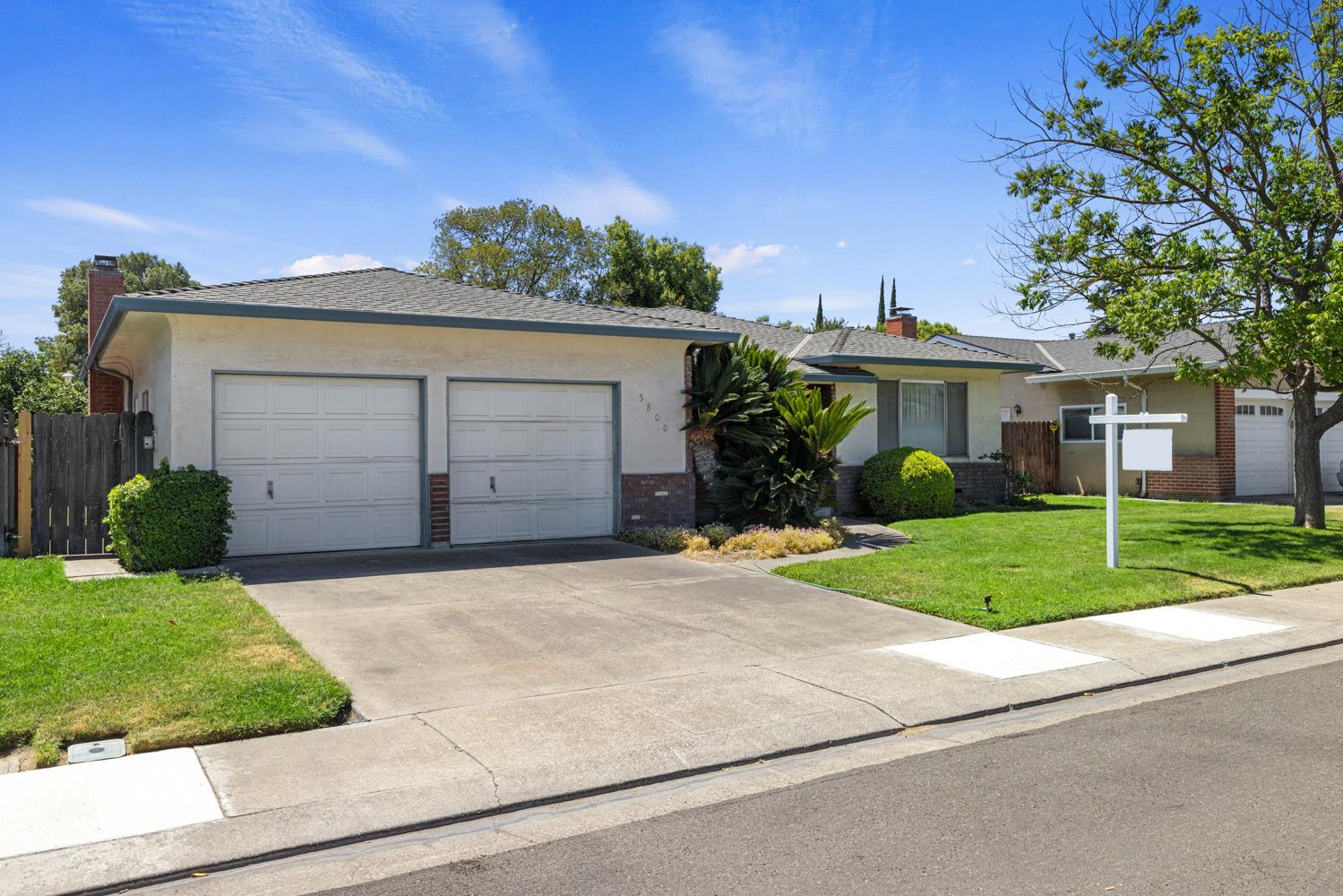 5800 Mohican Dr, Manteca, CA 95336