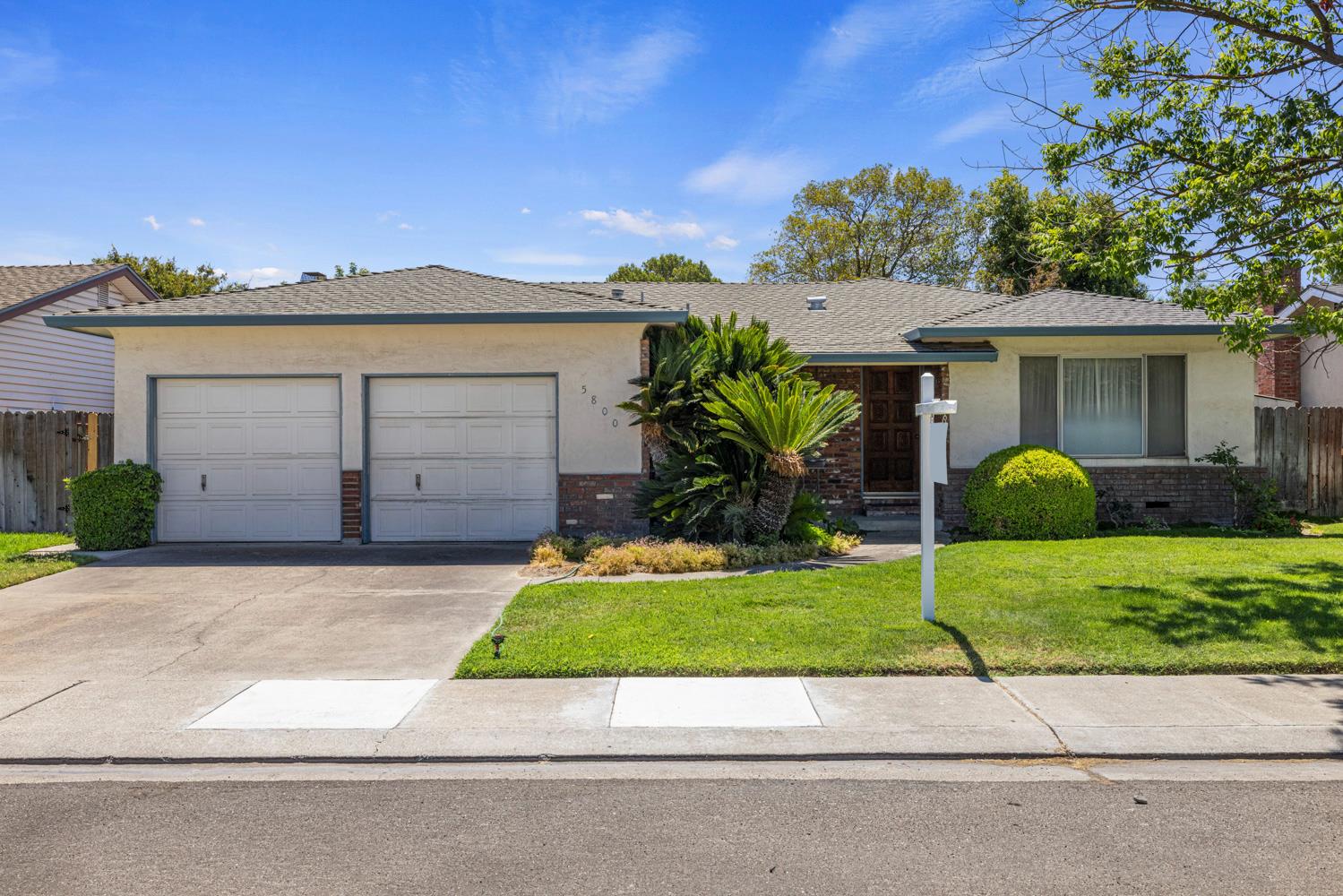5800 Mohican Dr, Manteca, CA 95336