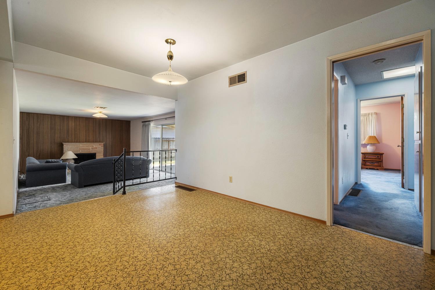 5800 Mohican Dr, Manteca, CA 95336