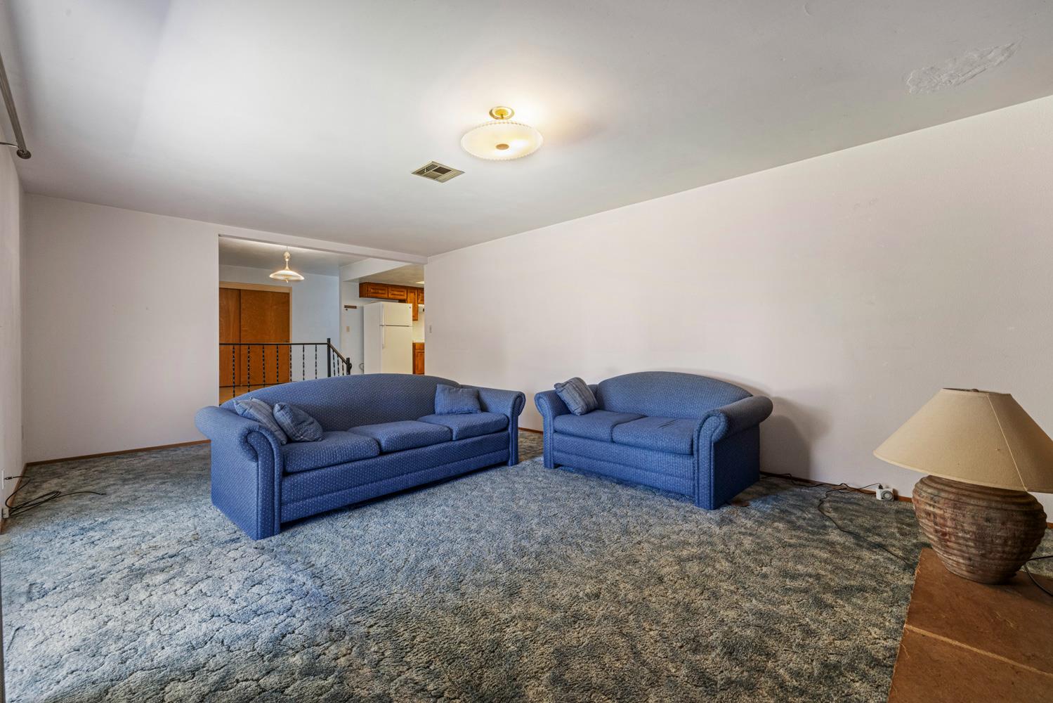 5800 Mohican Dr, Manteca, CA 95336