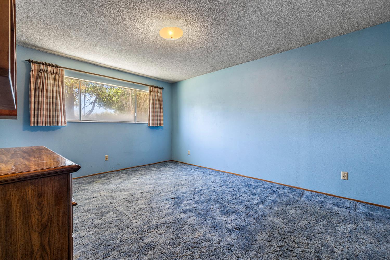 5800 Mohican Dr, Manteca, CA 95336