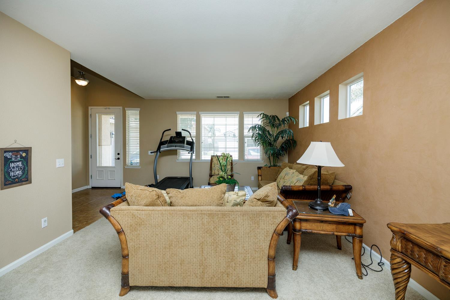 5656 Suttermill Drive, Riverbank, CA 95367