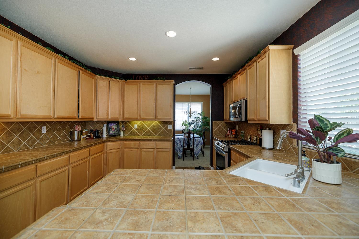 5656 Suttermill Drive, Riverbank, CA 95367