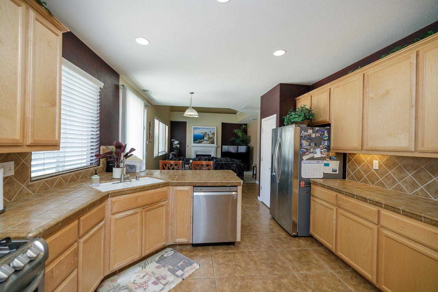 5656 Suttermill Drive, Riverbank, CA 95367