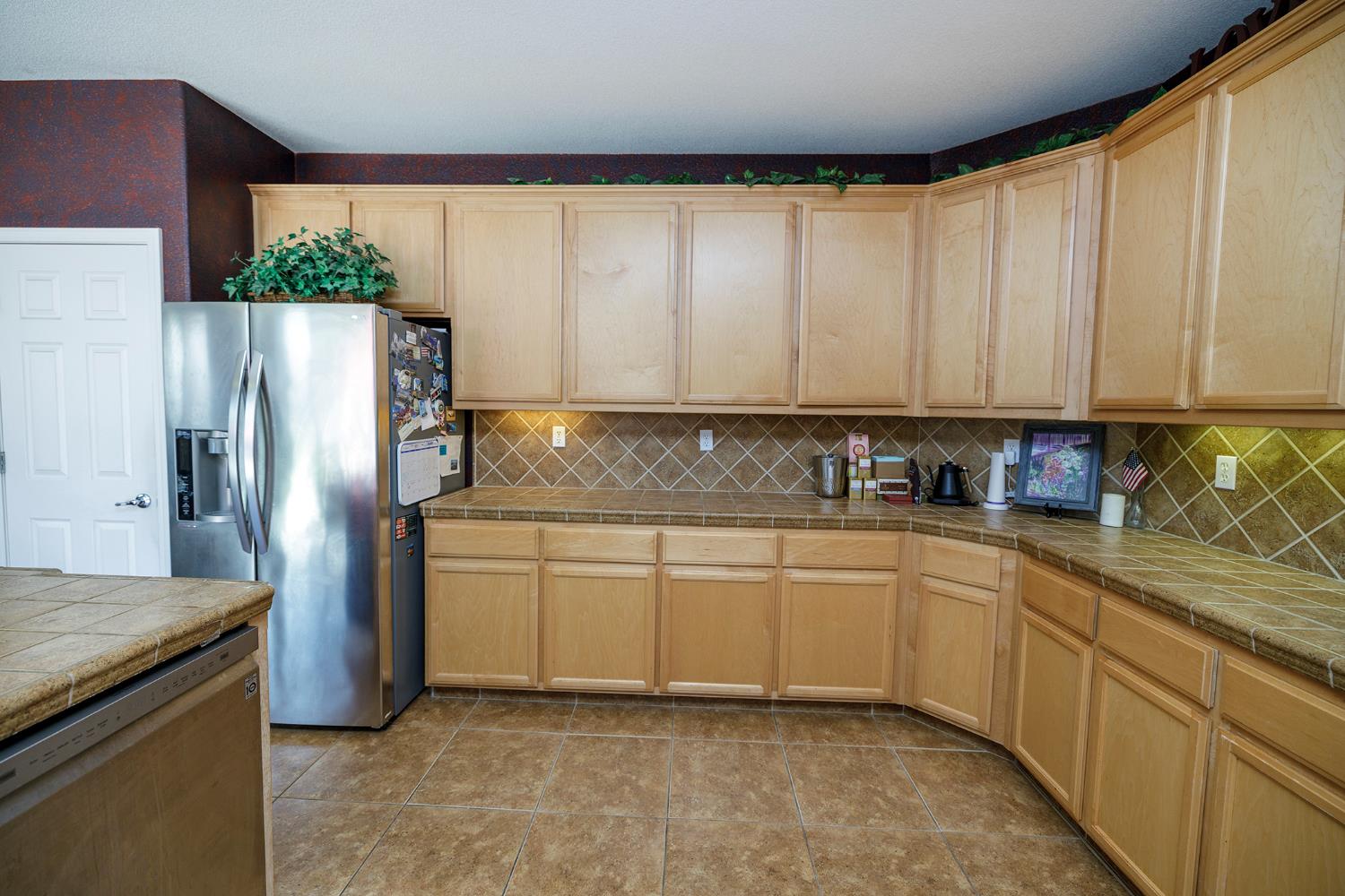 5656 Suttermill Drive, Riverbank, CA 95367
