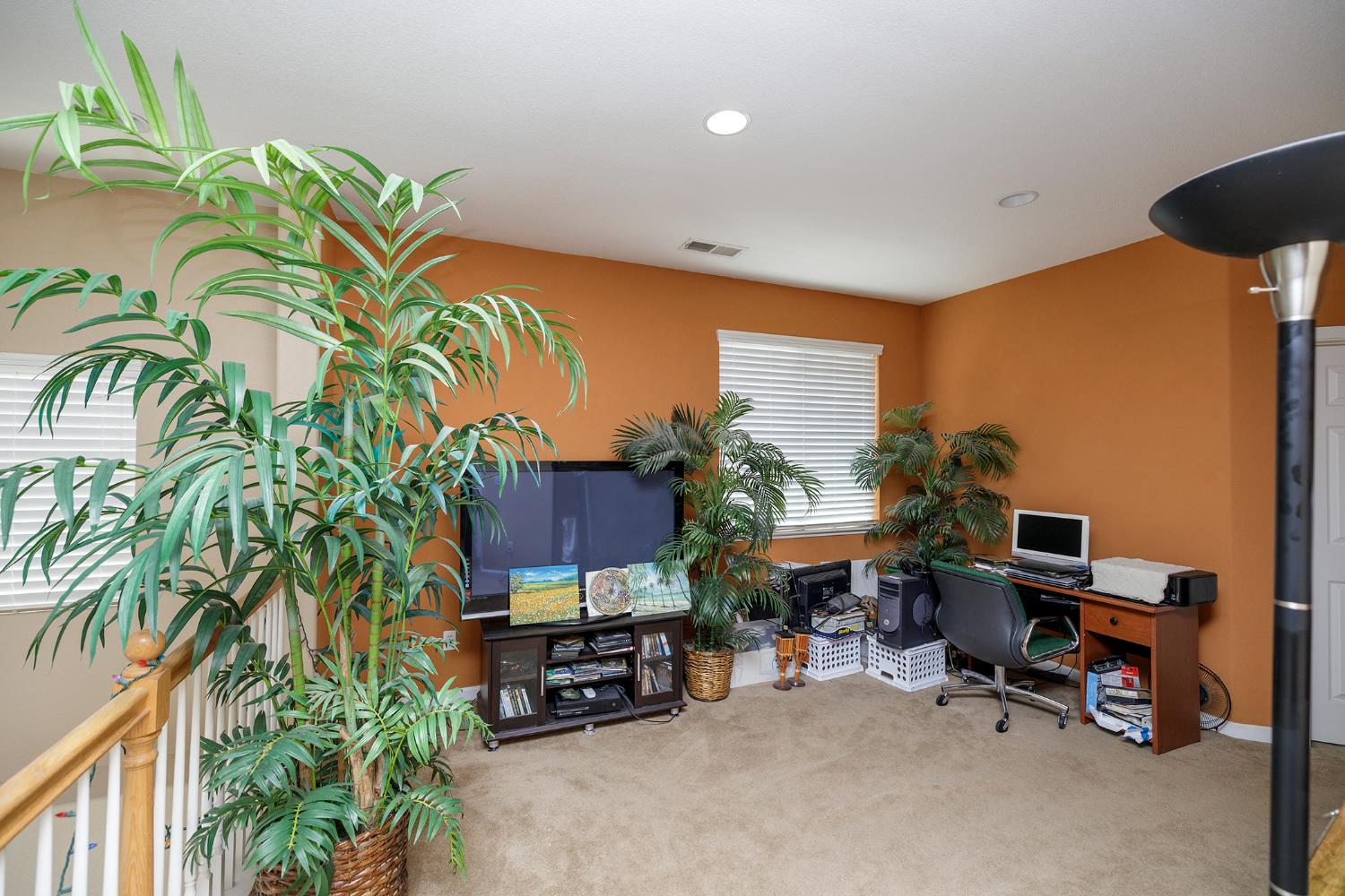 5656 Suttermill Drive, Riverbank, CA 95367