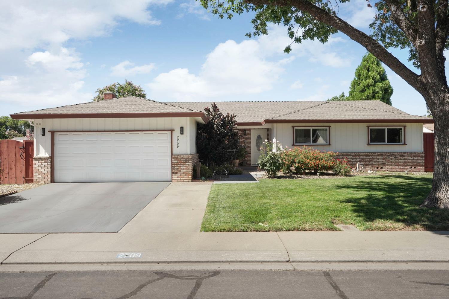 2709 Chapel Ct, Modesto, CA 95355