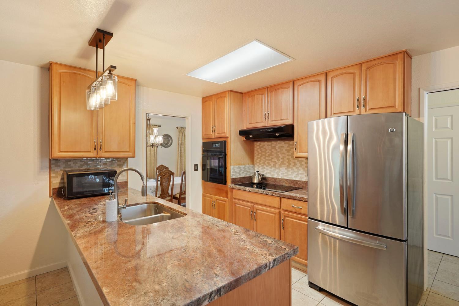 2709 Chapel Ct, Modesto, CA 95355