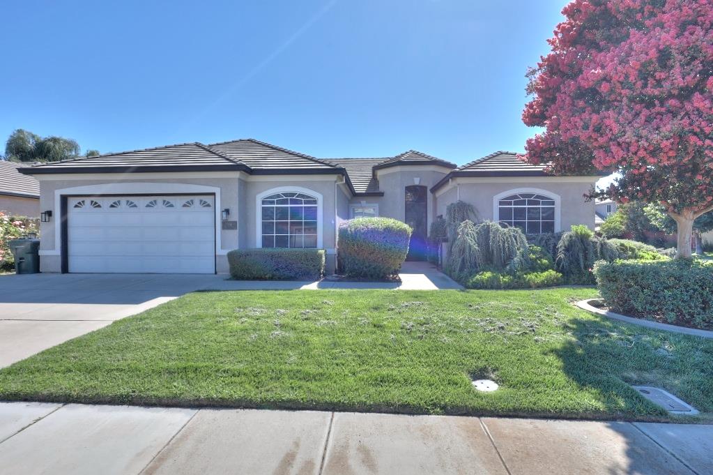 1048 Gladiola Pl, Manteca, CA 95336