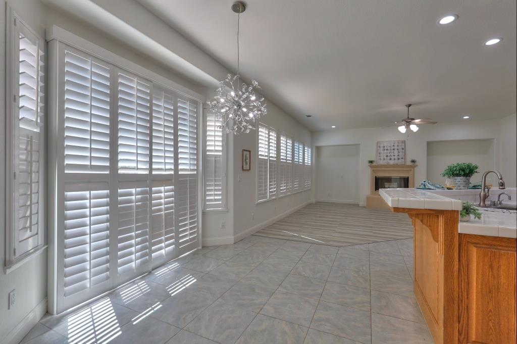 1048 Gladiola Pl, Manteca, CA 95336