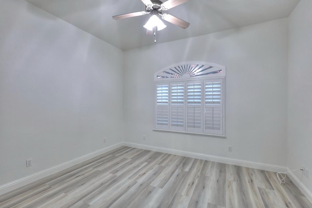 1048 Gladiola Pl, Manteca, CA 95336