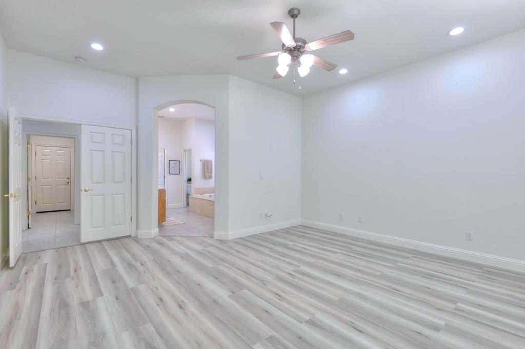 1048 Gladiola Pl, Manteca, CA 95336