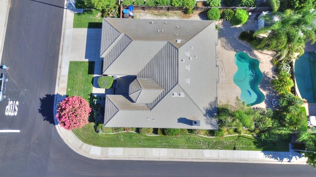 1048 Gladiola Pl, Manteca, CA 95336