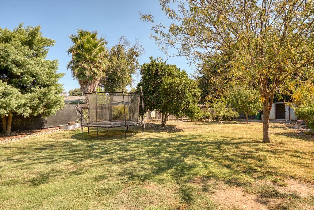 2034 Coley Ave, Escalon, CA 95320