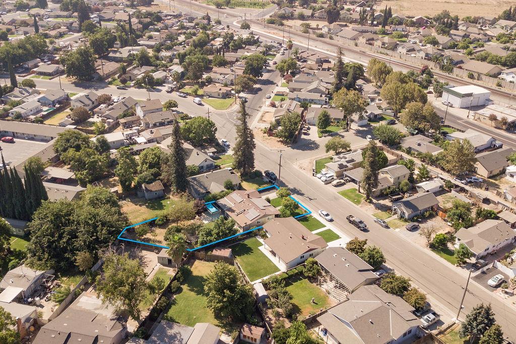 2034 Coley Ave, Escalon, CA 95320