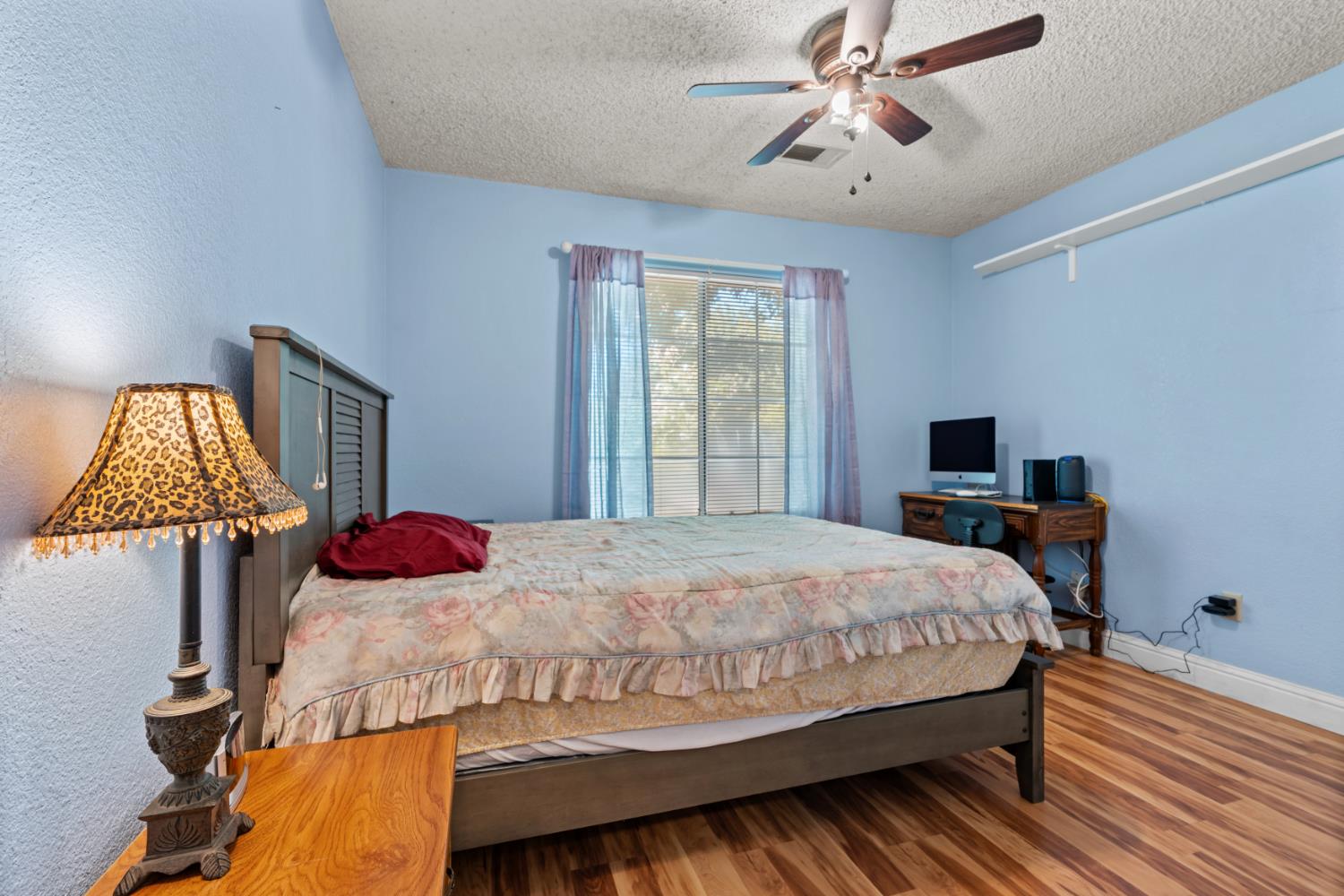 1044 Fruitbasket Ln, Livingston, CA 95334