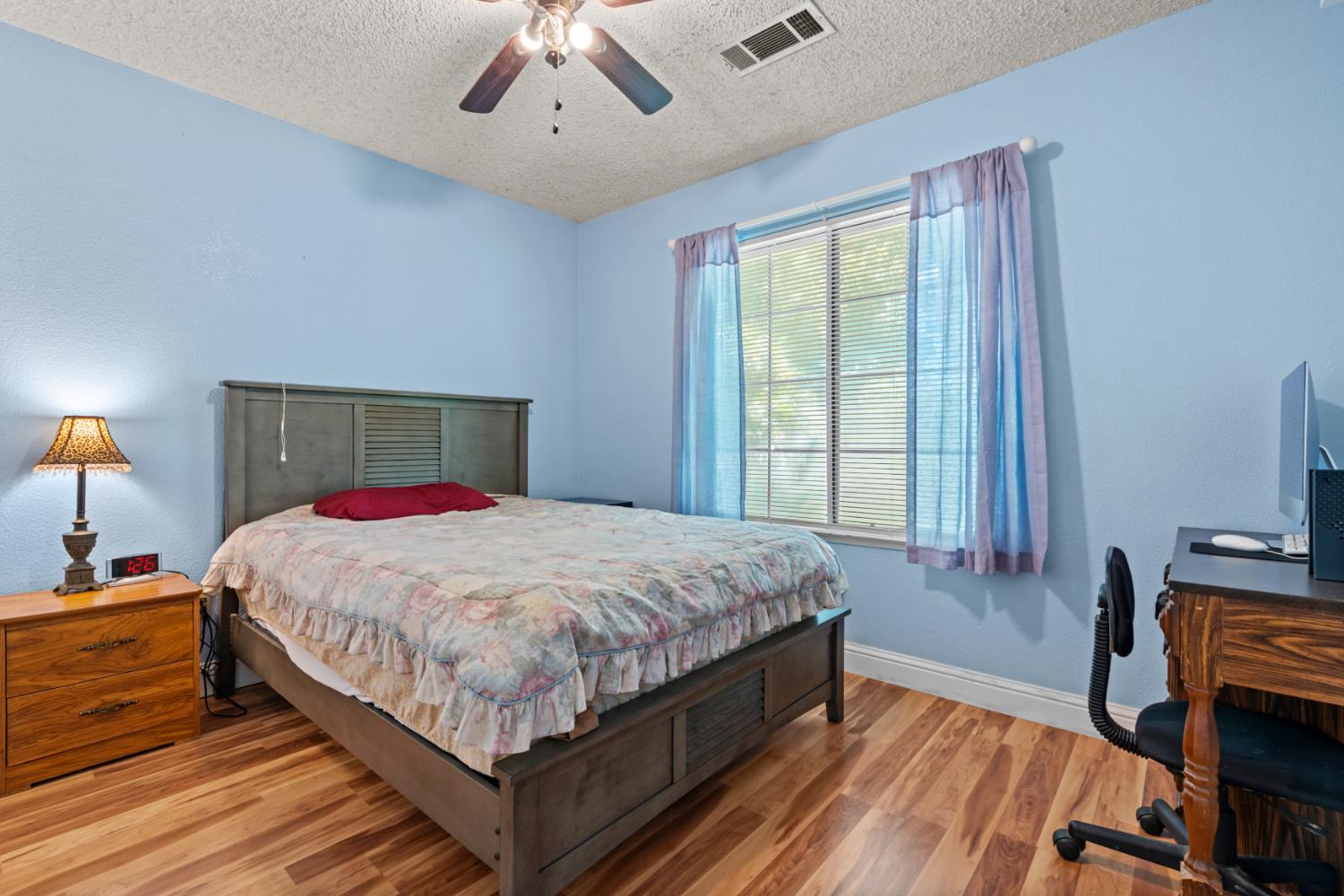 1044 Fruitbasket Ln, Livingston, CA 95334