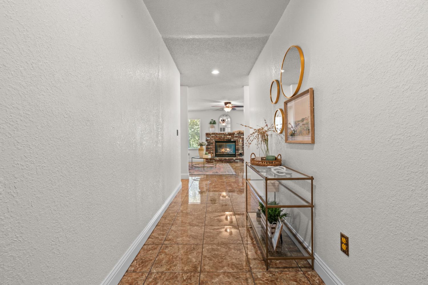 1044 Fruitbasket Ln, Livingston, CA 95334