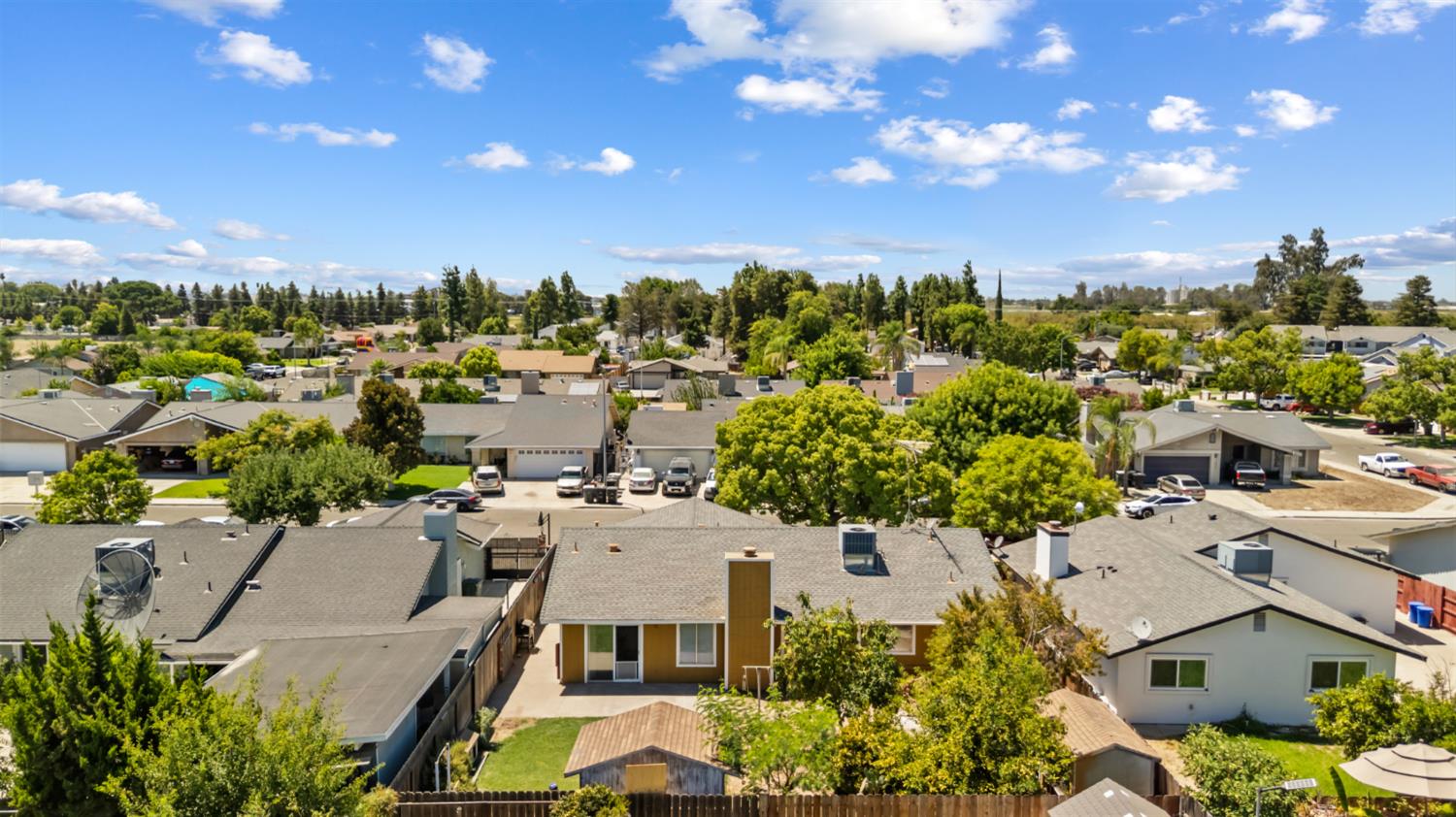 1044 Fruitbasket Ln, Livingston, CA 95334