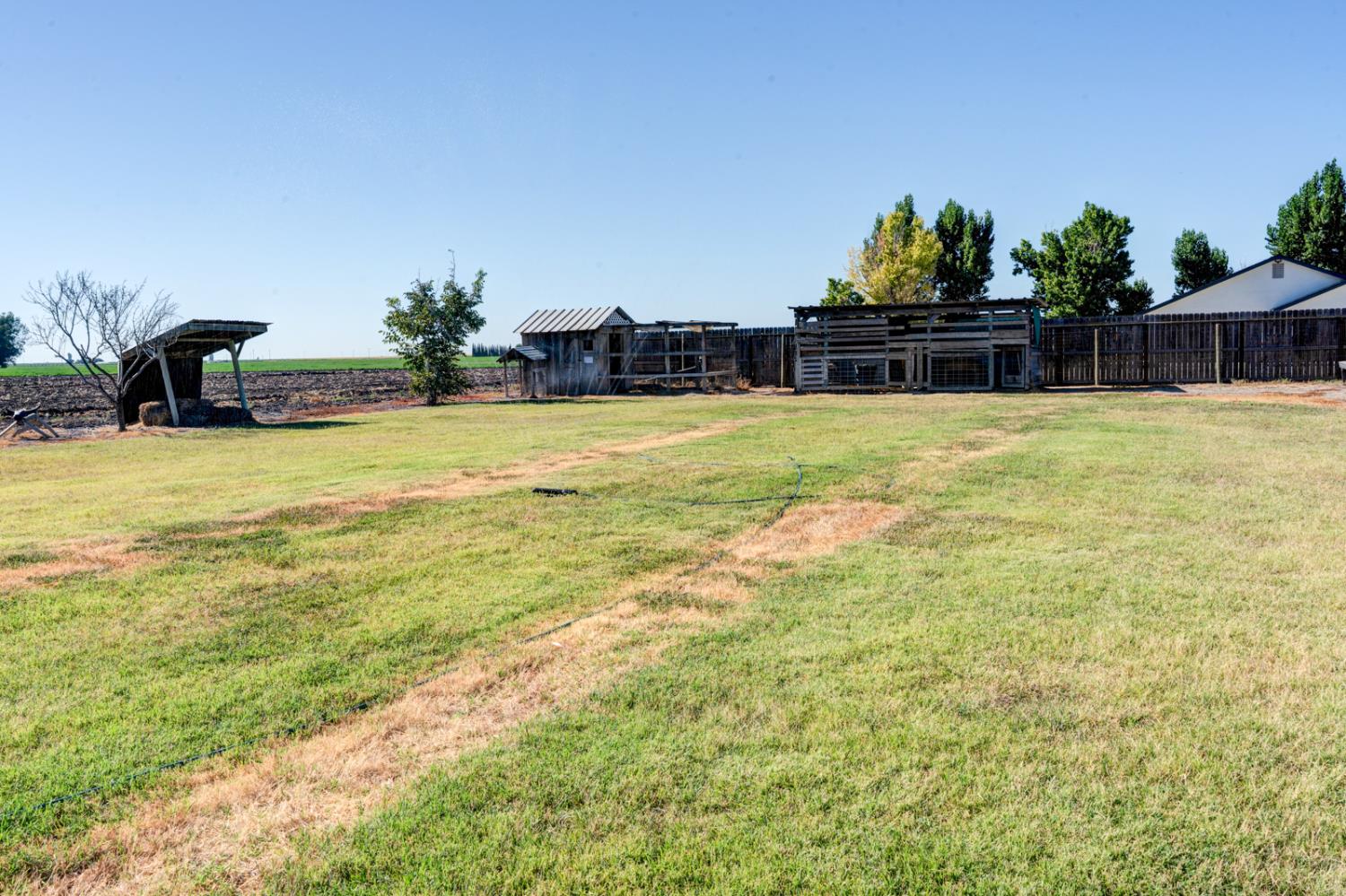 17568 Clement Ave, Dos Palos, CA 93620