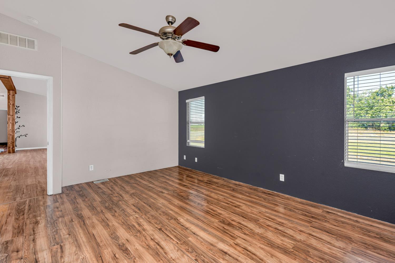 17568 Clement Ave, Dos Palos, CA 93620