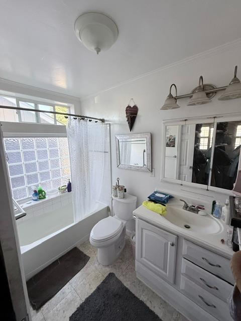 1234 Stanislaus St, Escalon, CA 95320