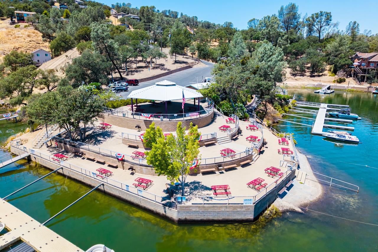 147 Arrowhead St, Copperopolis, CA 95228