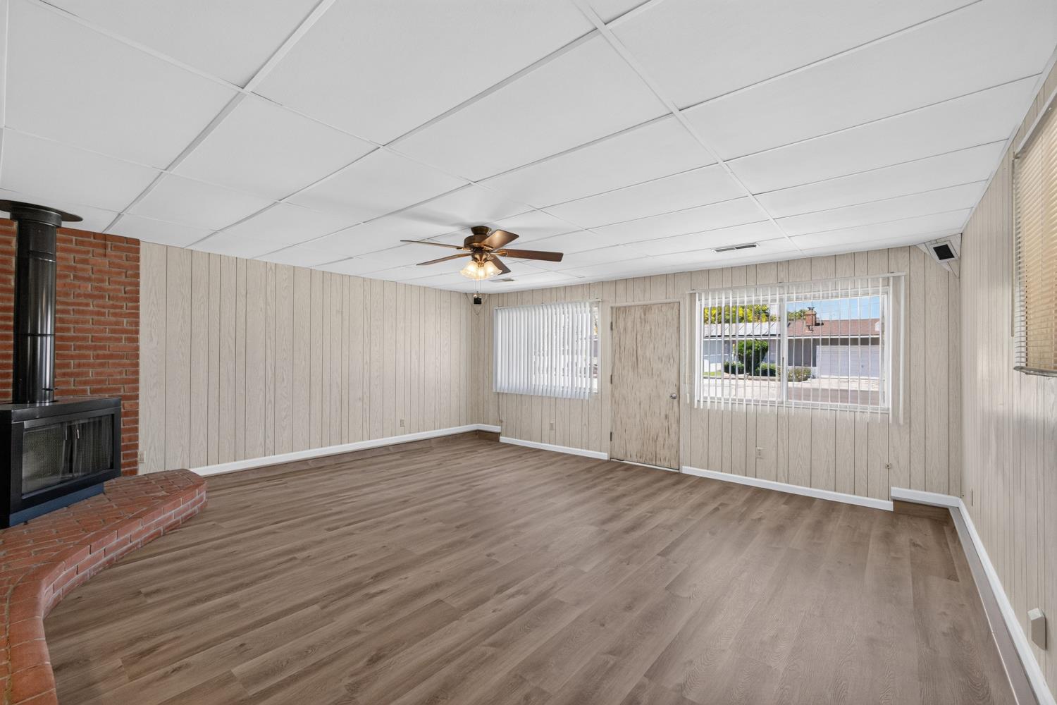 1163 Santa Lea St, Los Banos, CA 93635