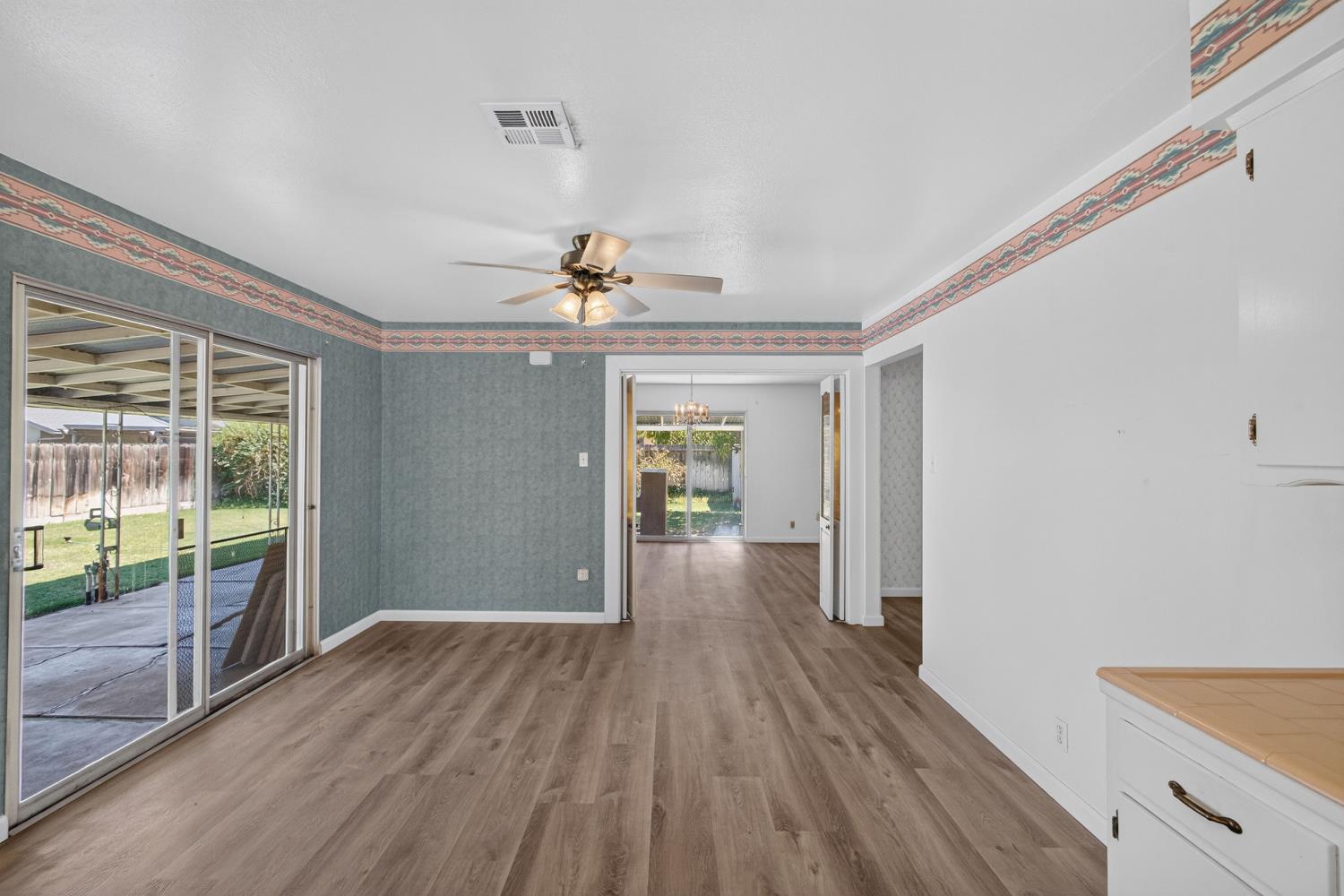 1163 Santa Lea St, Los Banos, CA 93635