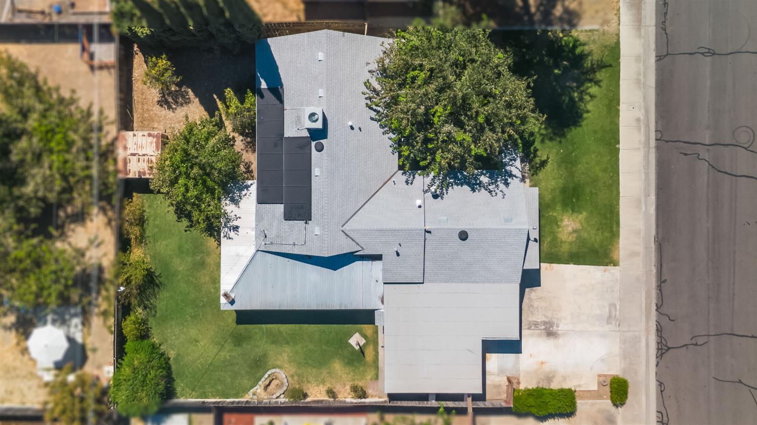 1163 Santa Lea St, Los Banos, CA 93635